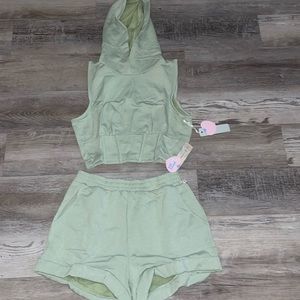 Iris light olive green cropped hoodie top and shorts NWT